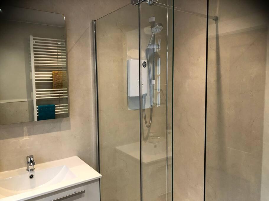 Spacious 2 Bedroom Flat In Heart Of Ballater Kültér fotó